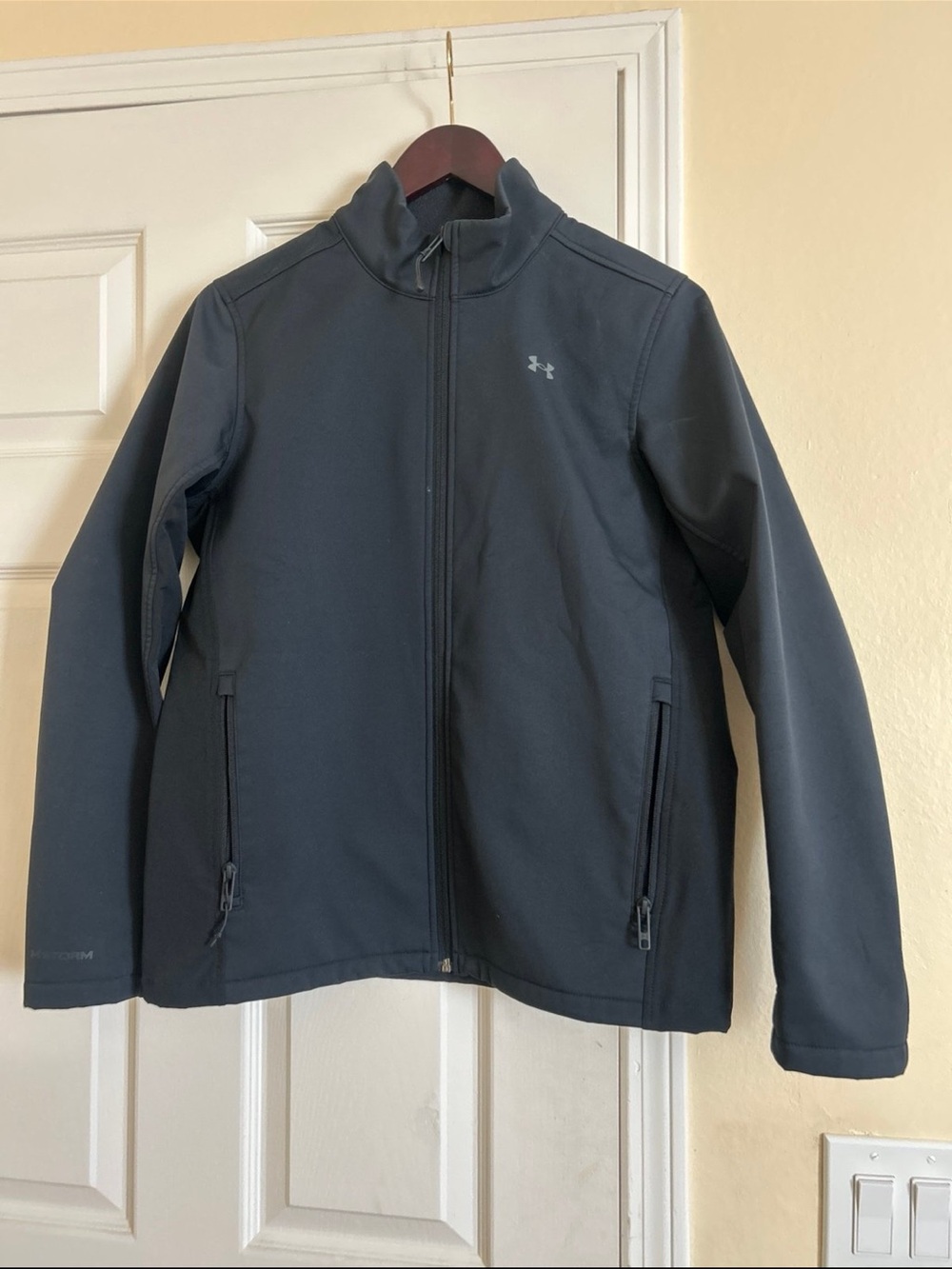 Under Armour Men's Black Full-Zip Performance Softshell Jacket